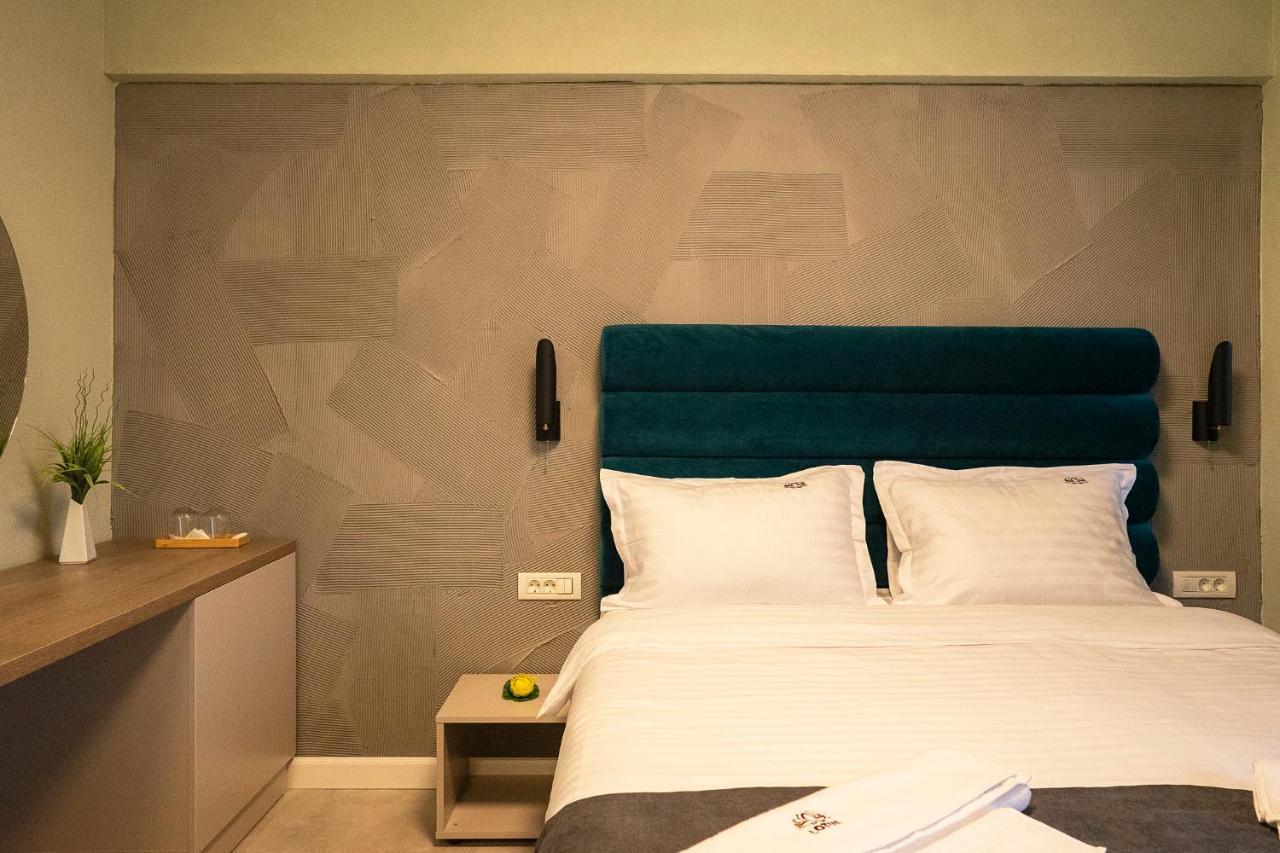 Lotus Exclusive Bed and Breakfast Năvodari Buitenkant foto